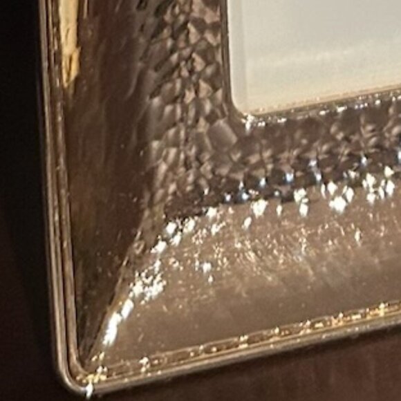 NWT Max Studio Home Hammered Gold Tone Photo Frame, size 5x7 - Picture 6 of 8